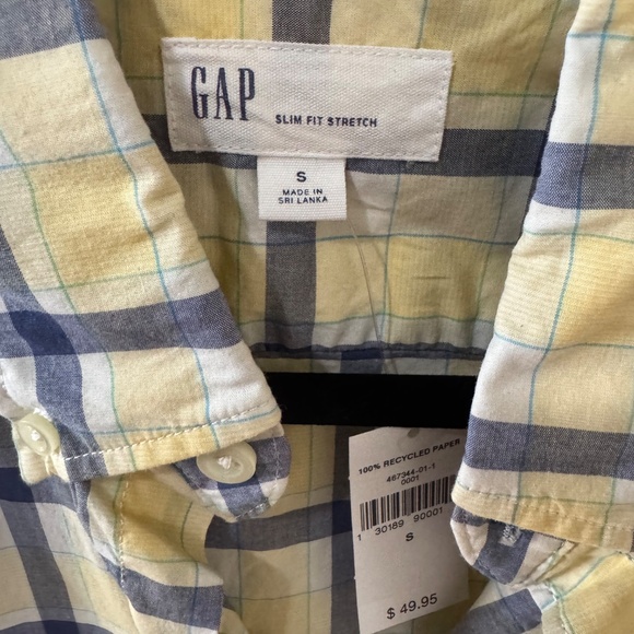 Men’s Plaid Button-up Shirt (Small) | Gap - BNWT - Picture 3 of 5